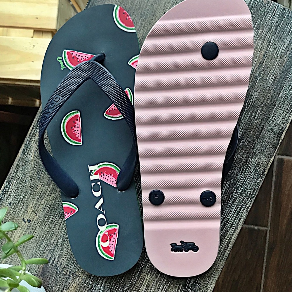 ๐ Size 10 Coach watermelon print flip flops - Picture 3 of 9